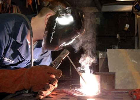 welding and metal fabrication class|accredited welding course.